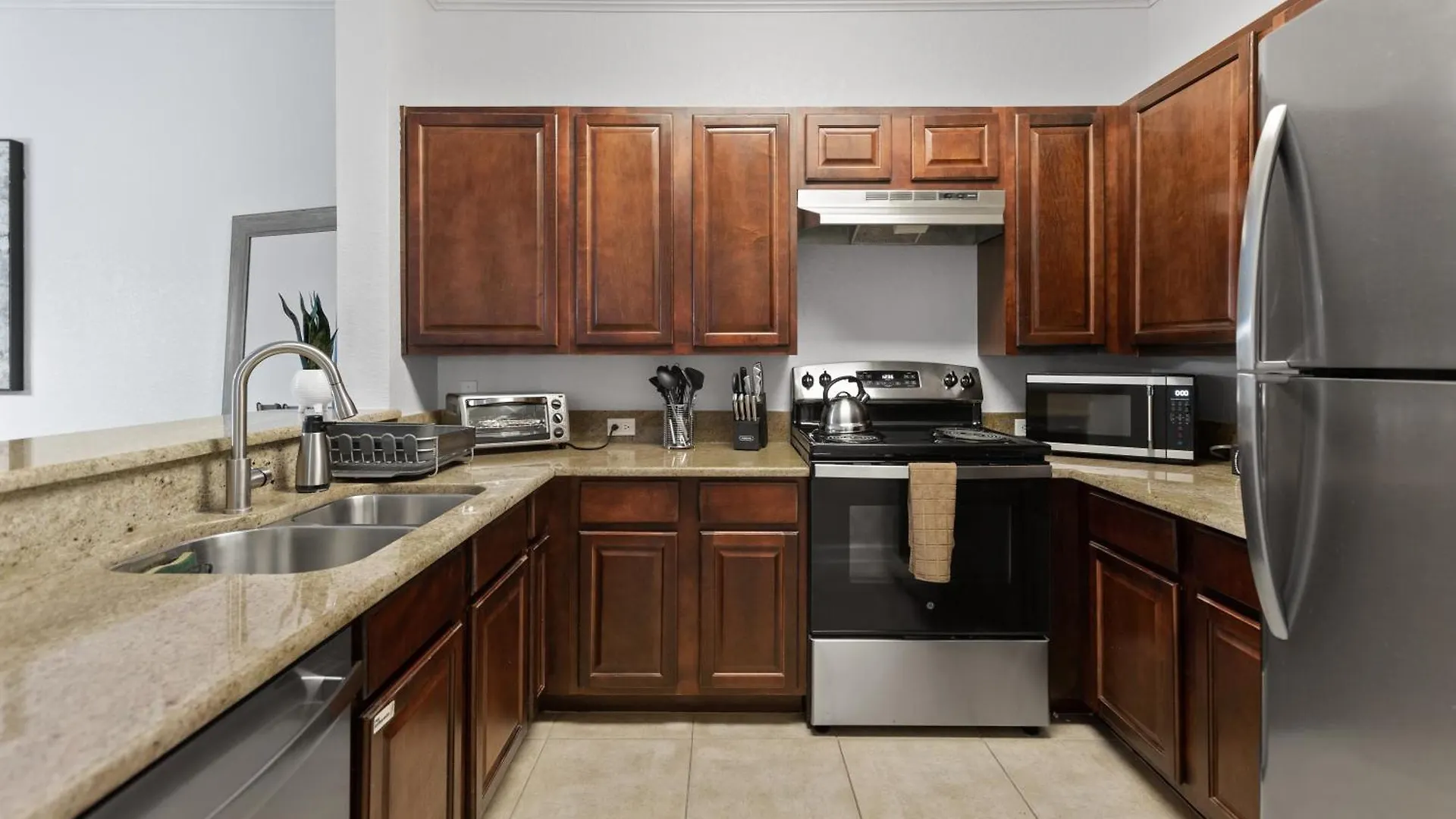 Near Disney W/ Pool-3Br/2Ba-Spacious & Cozy Condo Davenport United States